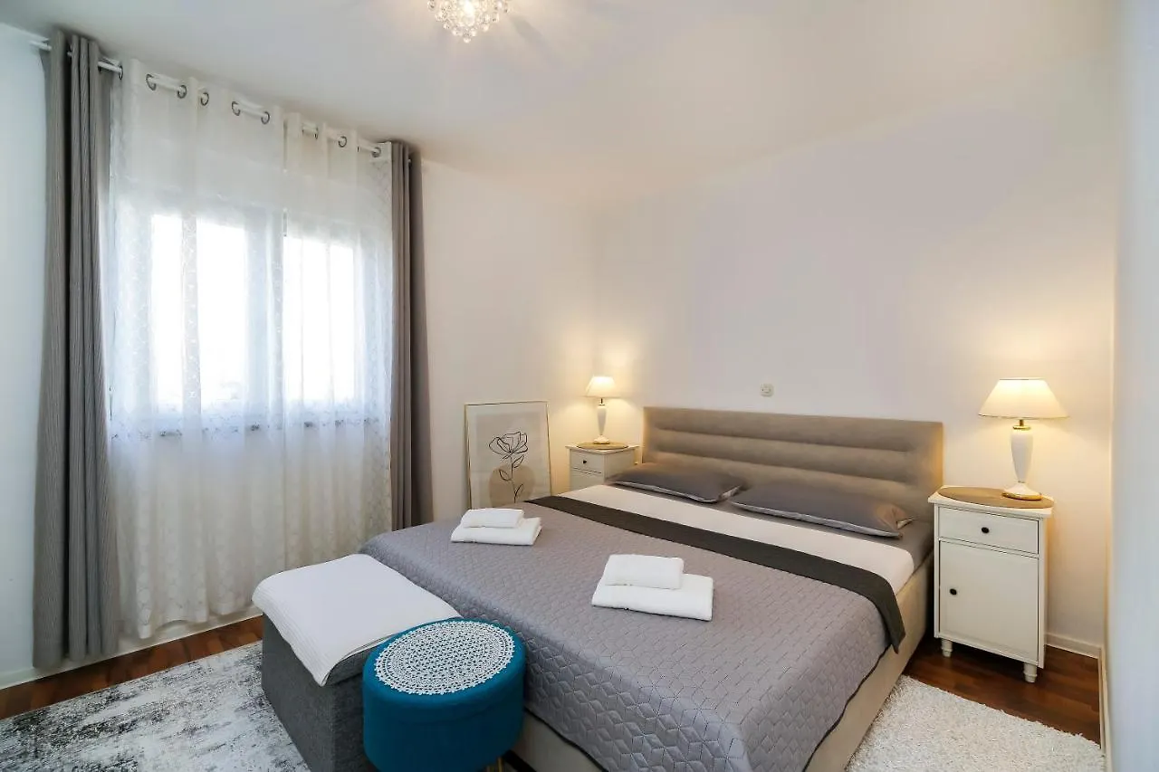 Apartman Monika Pola Croazia